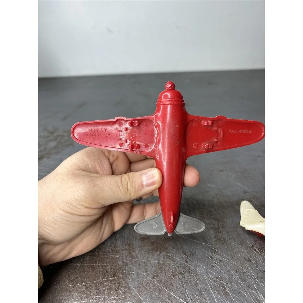 Hubley planes are